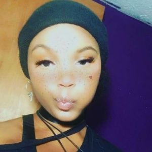 Meet your Posher, Zion-esther